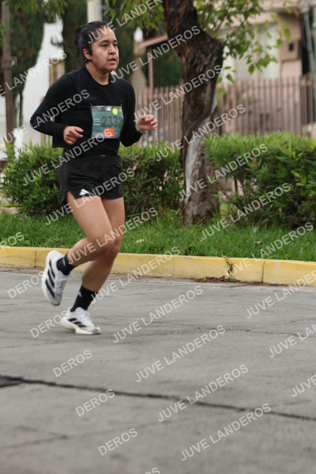 Foto de ADIDAS SPLITS GUADALAJARA 15K / 30K en Av. San Ignacio esquina Av. Ignacio L. Vallarta, Zapopan a las 06:54 · dorsal 2332