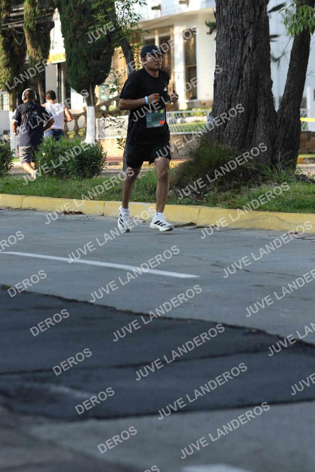 Foto de ADIDAS SPLITS GUADALAJARA 15K / 30K en Av. San Ignacio esquina Av. Ignacio L. Vallarta, Zapopan a las 08:05 · dorsal 629