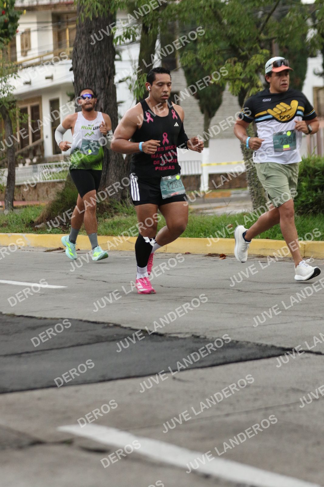 Foto de ADIDAS SPLITS GUADALAJARA 15K / 30K en Av. San Ignacio esquina Av. Ignacio L. Vallarta, Zapopan a las 06:54 · dorsal 239, 3757