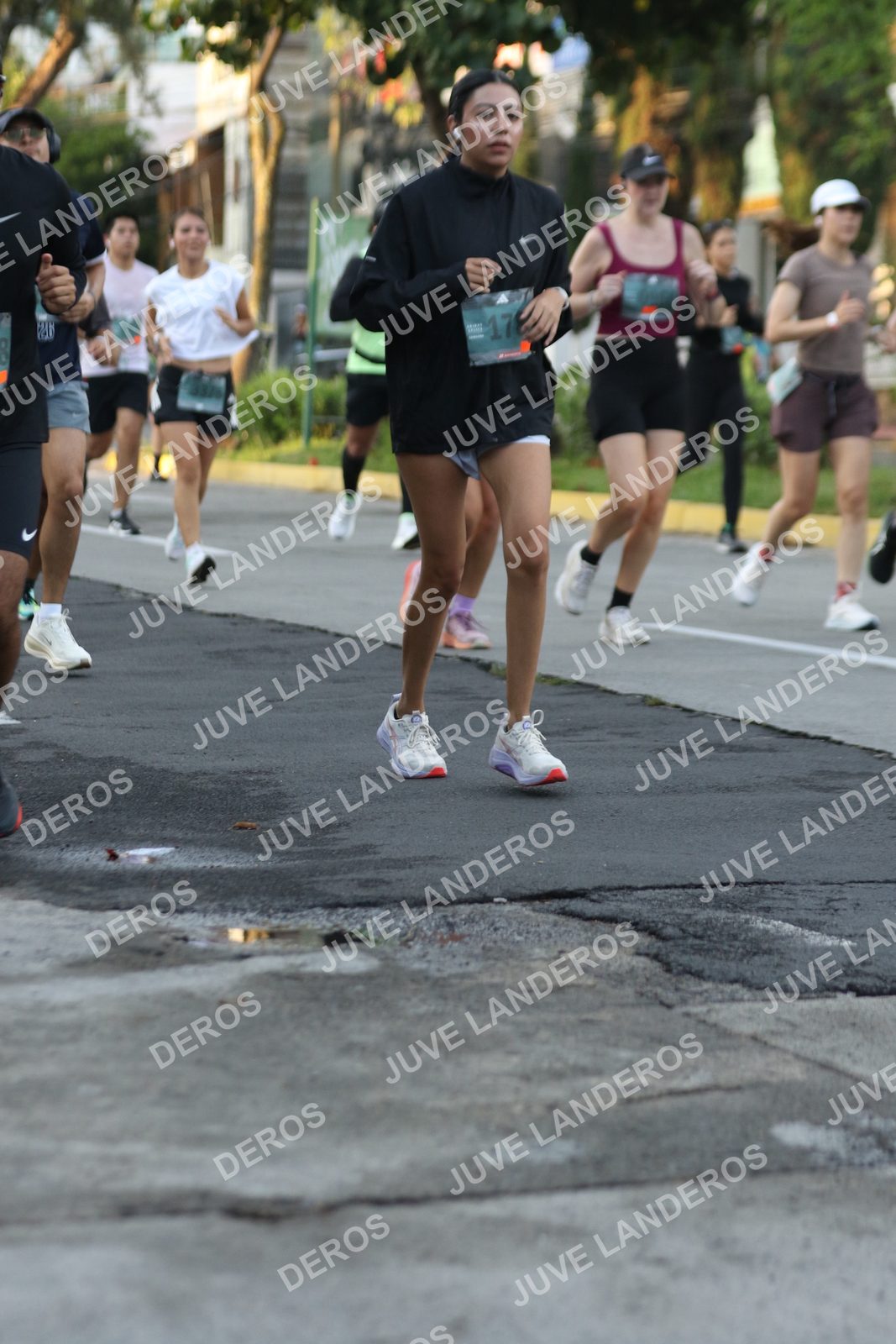 Foto de ADIDAS SPLITS GUADALAJARA 15K / 30K en Av. San Ignacio esquina Av. Ignacio L. Vallarta, Zapopan a las 07:13 · dorsal 17