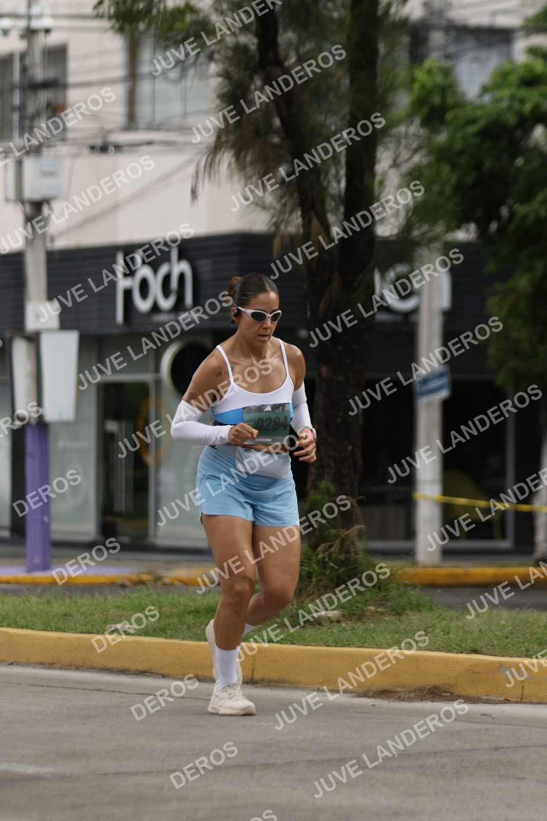 Foto de ADIDAS SPLITS GUADALAJARA 15K / 30K en Av. San Ignacio esquina Av. Ignacio L. Vallarta, Zapopan a las 09:09 · dorsal 284