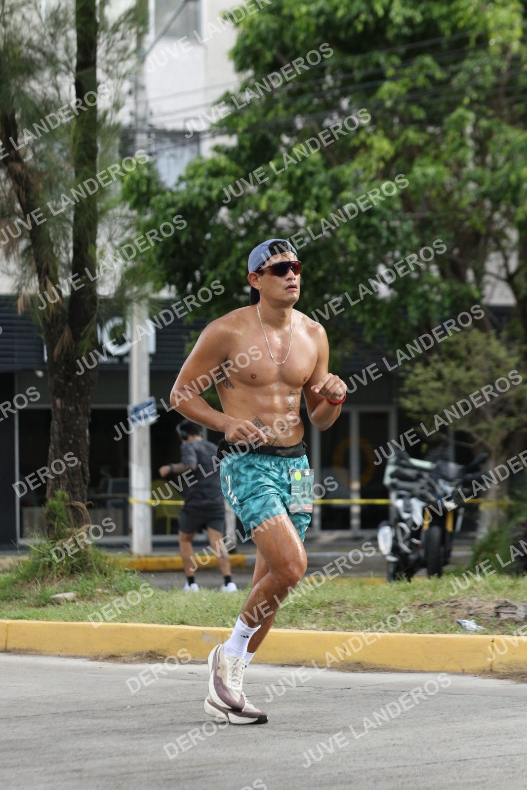 Foto de ADIDAS SPLITS GUADALAJARA 15K / 30K en Av. San Ignacio esquina Av. Ignacio L. Vallarta, Zapopan a las 08:57 · dorsal 12