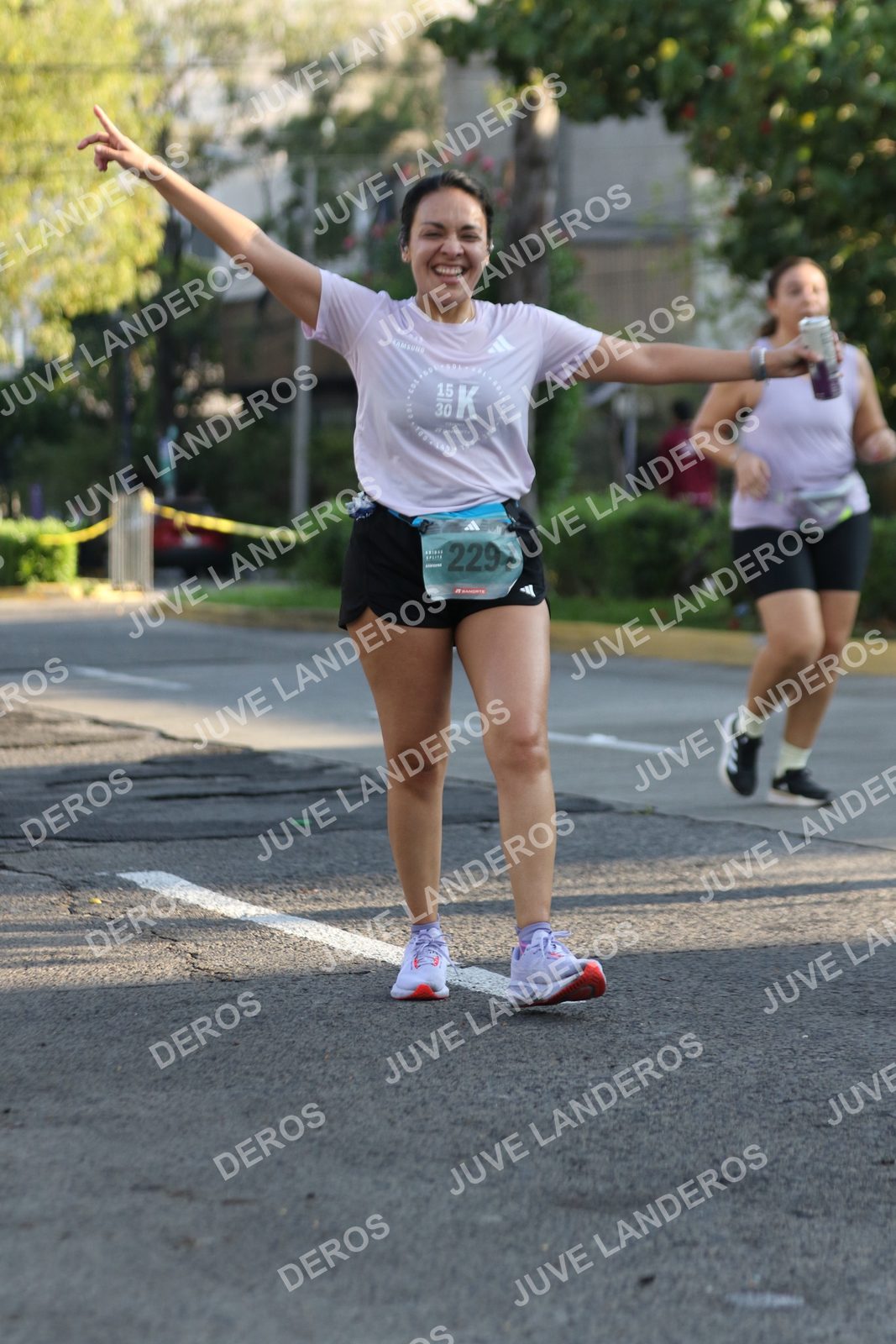 Foto de ADIDAS SPLITS GUADALAJARA 15K / 30K en Av. San Ignacio esquina Av. Ignacio L. Vallarta, Zapopan a las 07:56 · dorsal 30, 229
