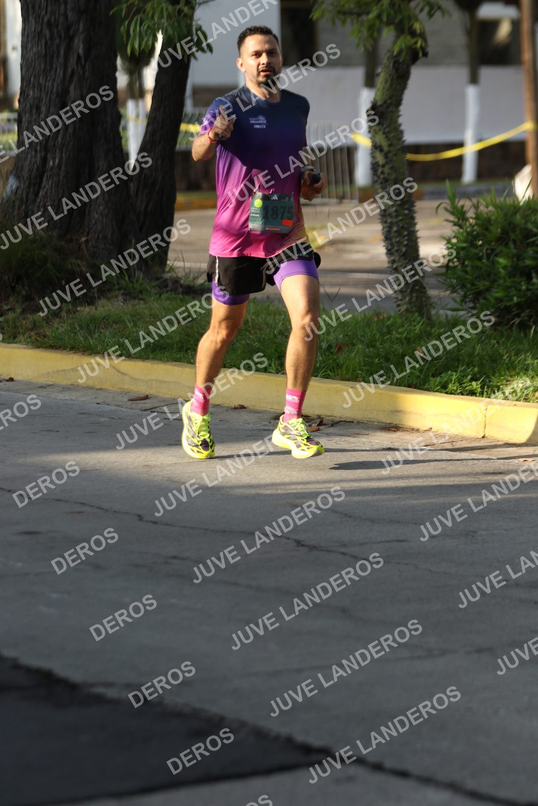 Foto de ADIDAS SPLITS GUADALAJARA 15K / 30K en Av. San Ignacio esquina Av. Ignacio L. Vallarta, Zapopan a las 08:18 · dorsal 1875