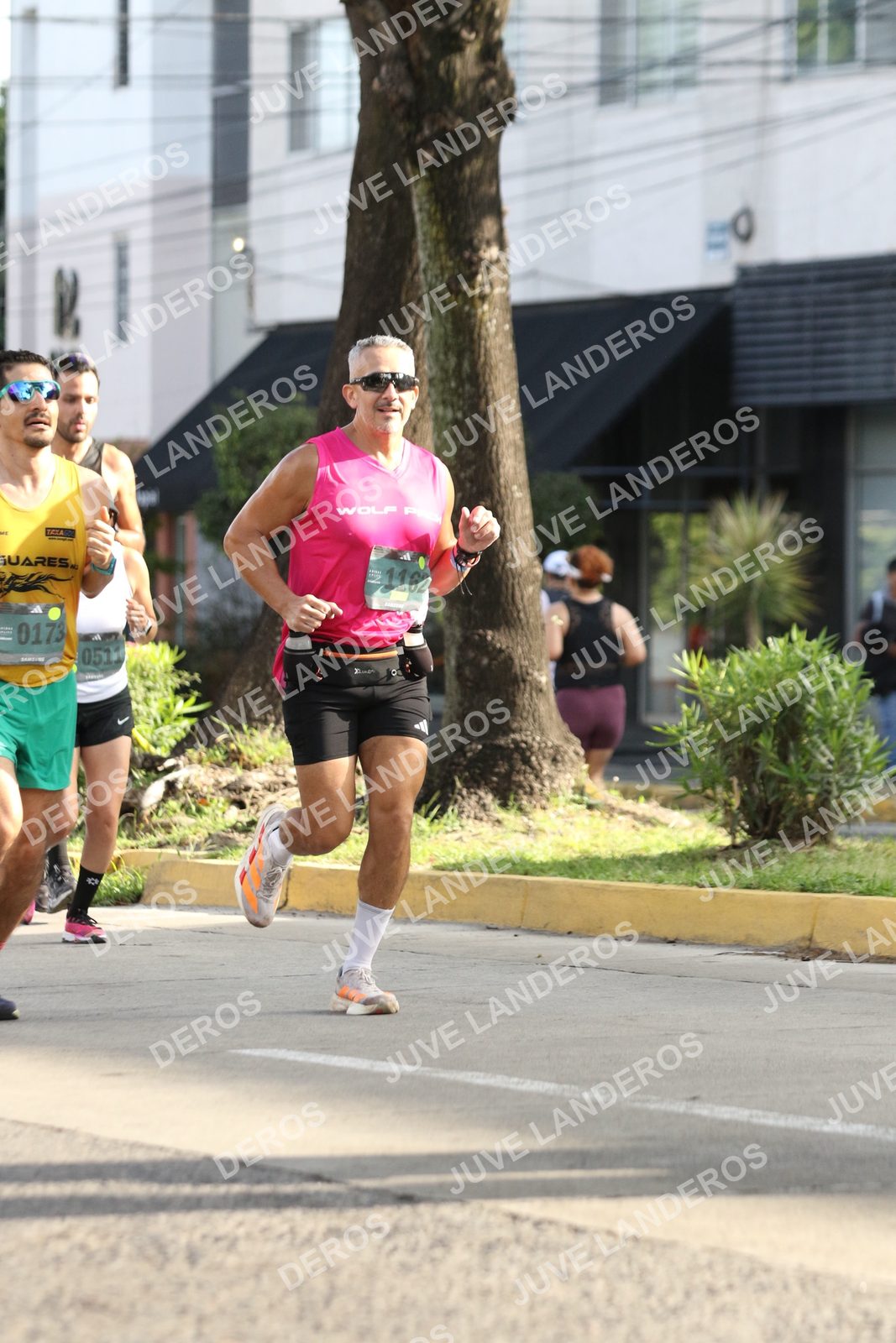 Foto de ADIDAS SPLITS GUADALAJARA 15K / 30K en Av. San Ignacio esquina Av. Ignacio L. Vallarta, Zapopan a las 08:49 · dorsal 173, 511, 1162