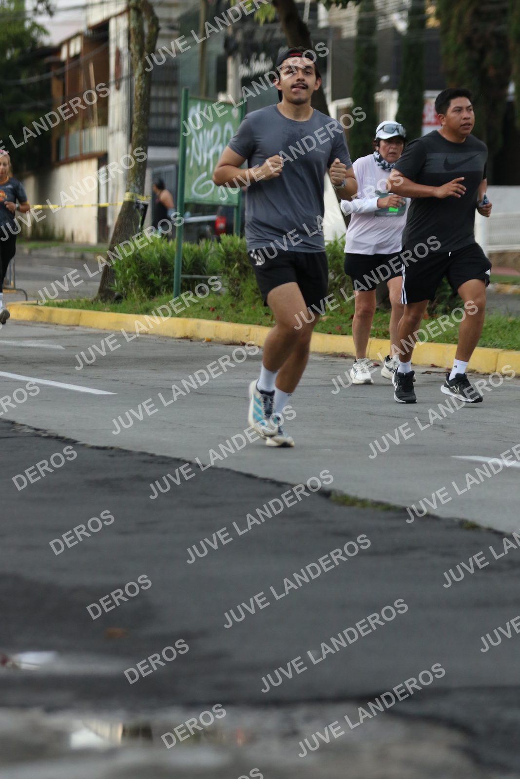 Foto de ADIDAS SPLITS GUADALAJARA 15K / 30K en Av. San Ignacio esquina Av. Ignacio L. Vallarta, Zapopan a las 07:05