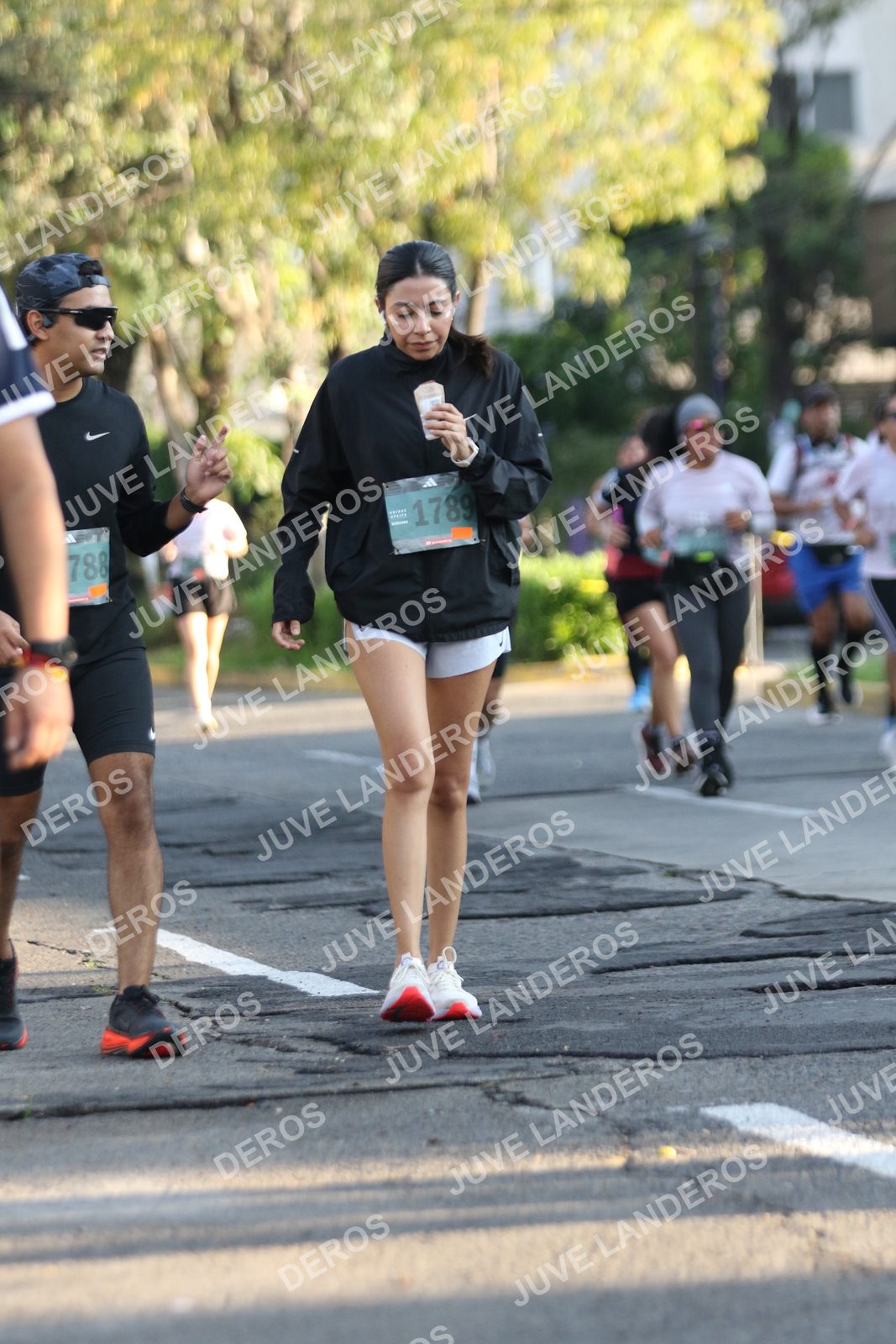 Foto de ADIDAS SPLITS GUADALAJARA 15K / 30K en Av. San Ignacio esquina Av. Ignacio L. Vallarta, Zapopan a las 07:48 · dorsal 1789, 788