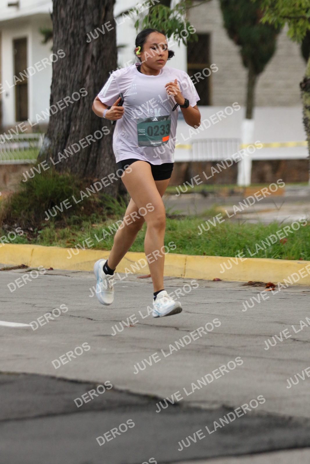 Foto de ADIDAS SPLITS GUADALAJARA 15K / 30K en Av. San Ignacio esquina Av. Ignacio L. Vallarta, Zapopan a las 06:51 · dorsal 233, 15