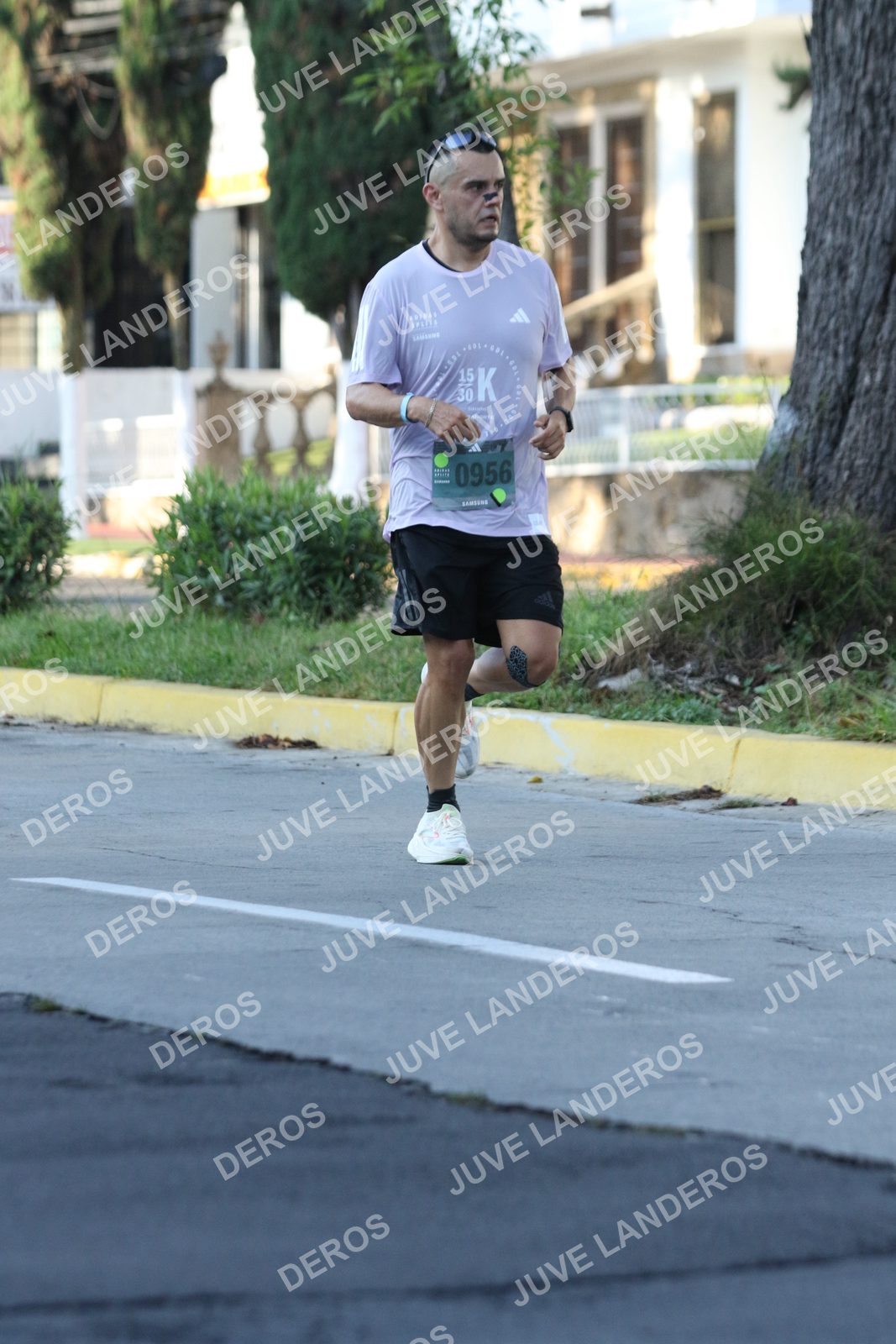 Foto de ADIDAS SPLITS GUADALAJARA 15K / 30K en Av. San Ignacio esquina Av. Ignacio L. Vallarta, Zapopan a las 08:01 · dorsal 956, 15, 30