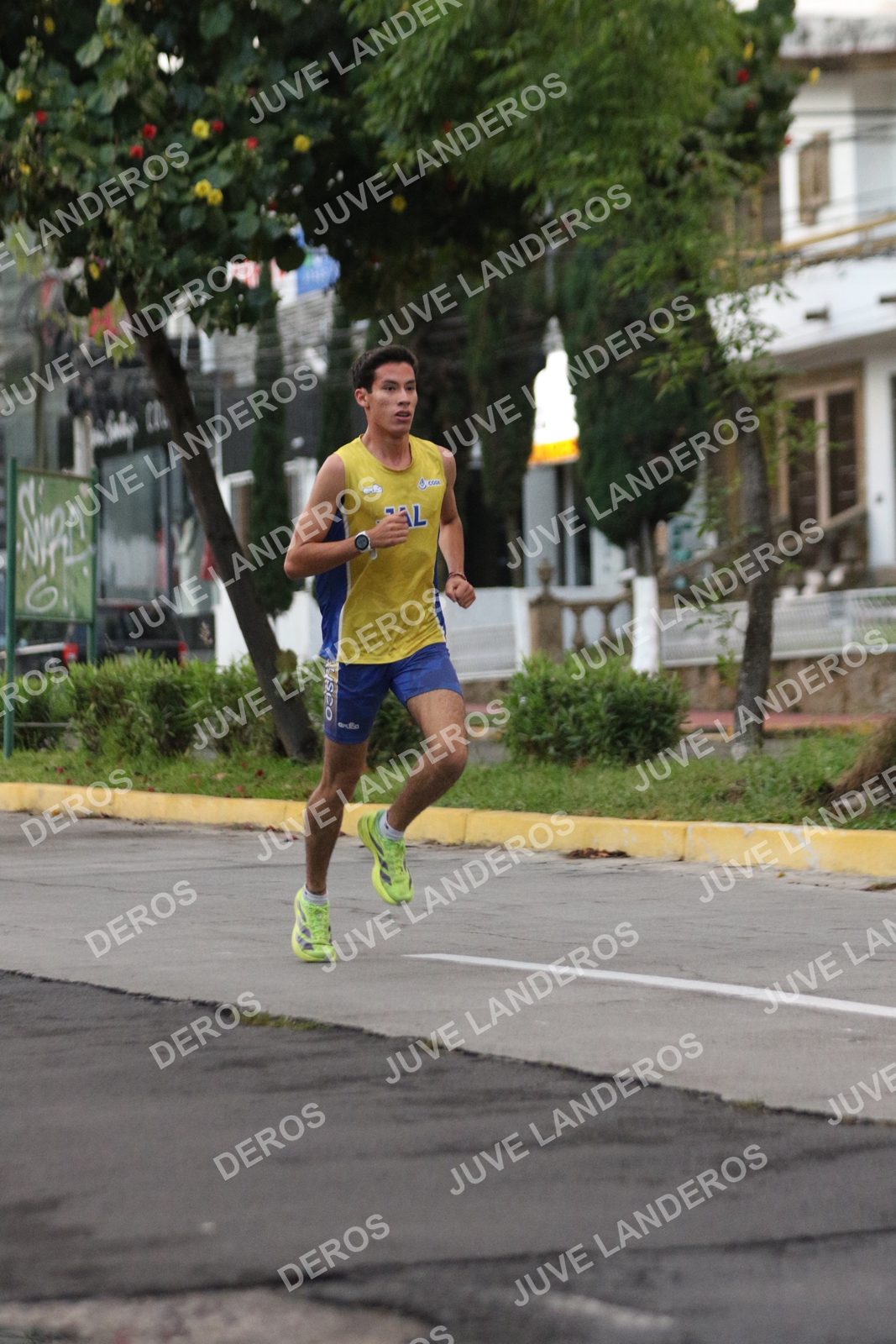 Foto de ADIDAS SPLITS GUADALAJARA 15K / 30K en Av. San Ignacio esquina Av. Ignacio L. Vallarta, Zapopan a las 06:45
