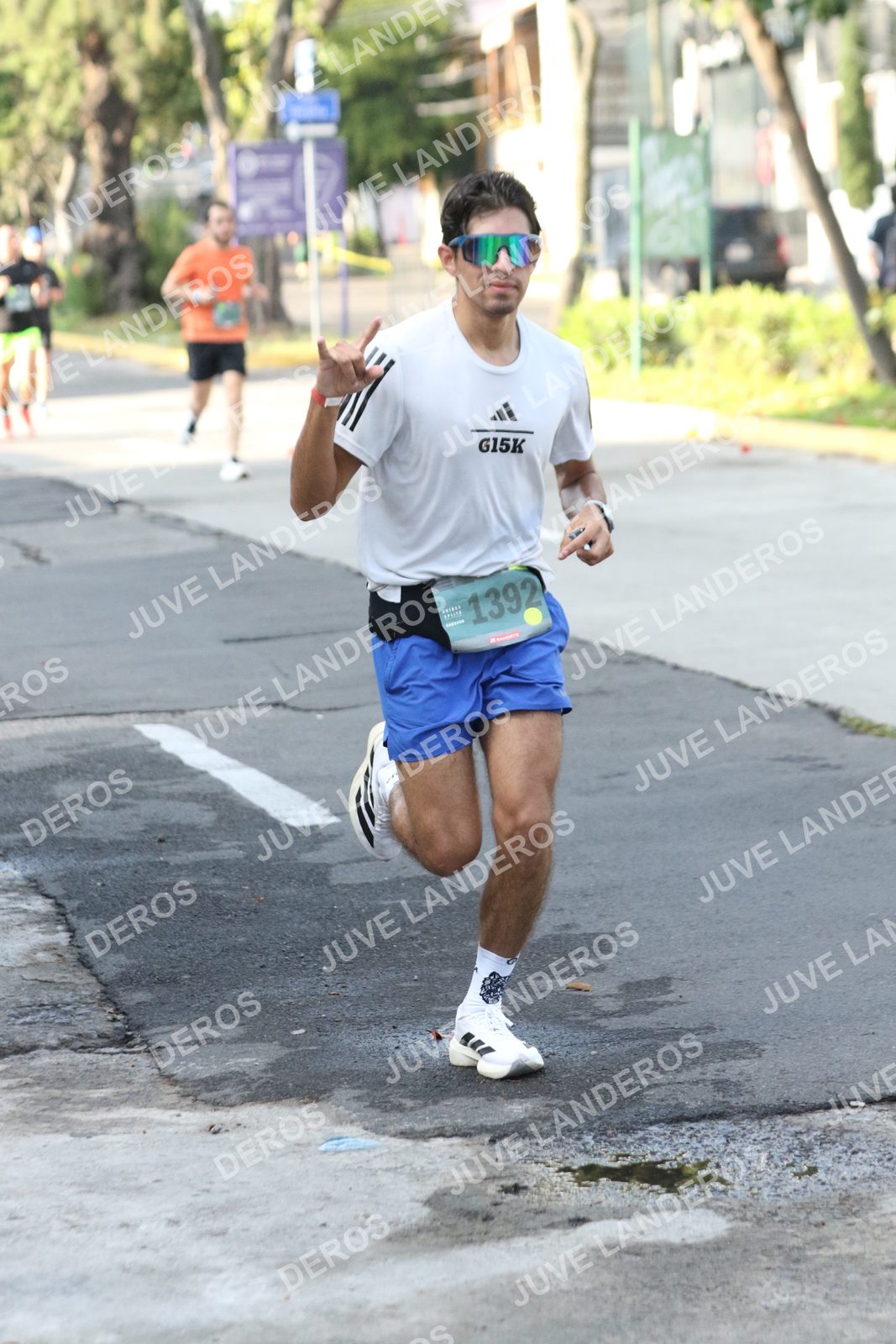 Foto de ADIDAS SPLITS GUADALAJARA 15K / 30K en Av. San Ignacio esquina Av. Ignacio L. Vallarta, Zapopan a las 08:14 · dorsal 1392