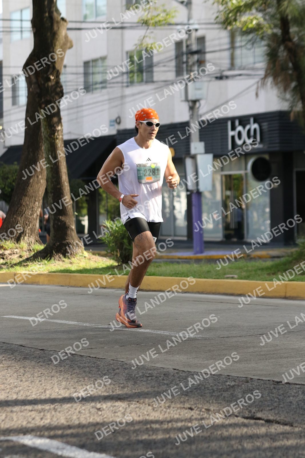 Foto de ADIDAS SPLITS GUADALAJARA 15K / 30K en Av. San Ignacio esquina Av. Ignacio L. Vallarta, Zapopan a las 08:44 · dorsal 2281