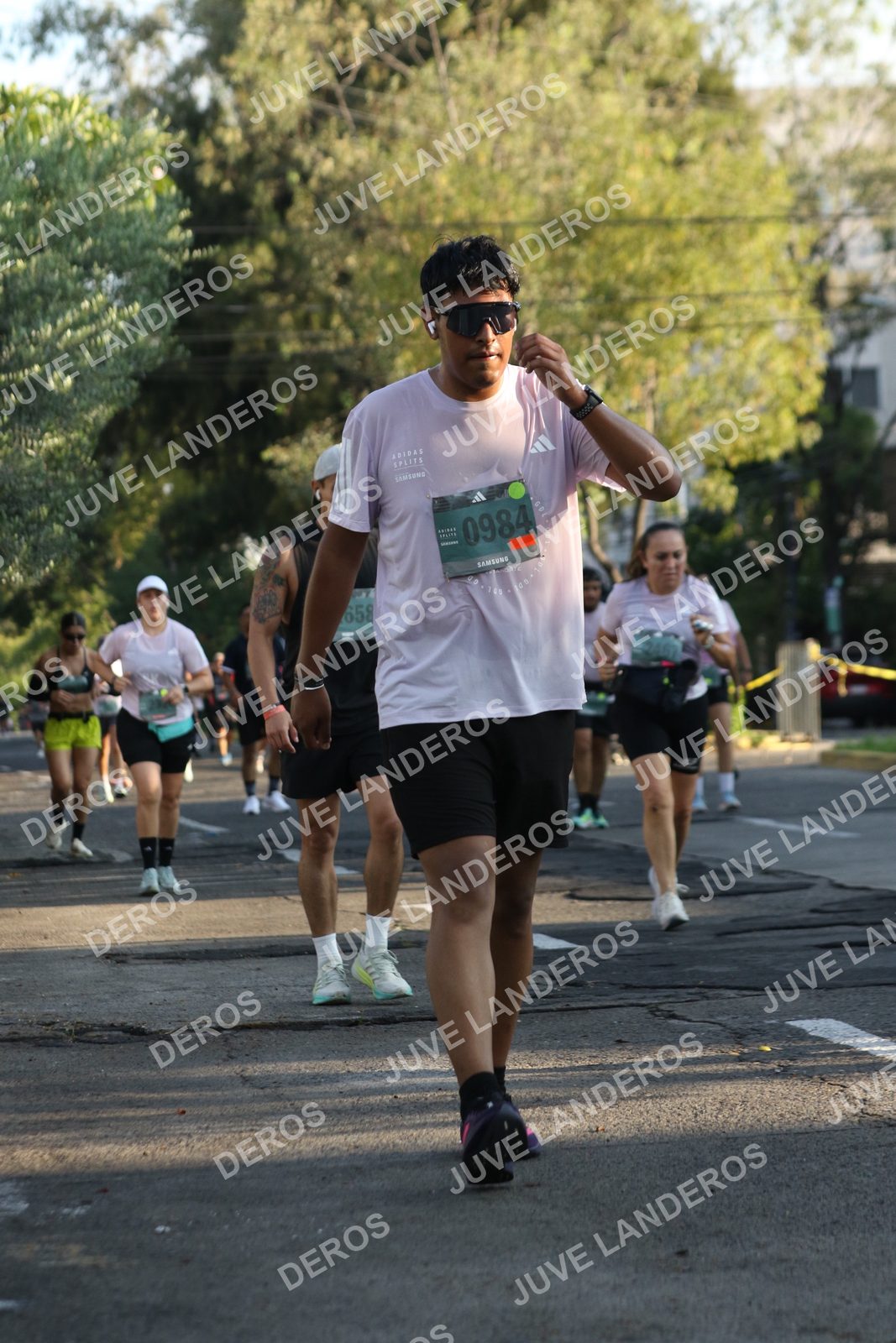 Foto de ADIDAS SPLITS GUADALAJARA 15K / 30K en Av. San Ignacio esquina Av. Ignacio L. Vallarta, Zapopan a las 07:51 · dorsal 984, 658