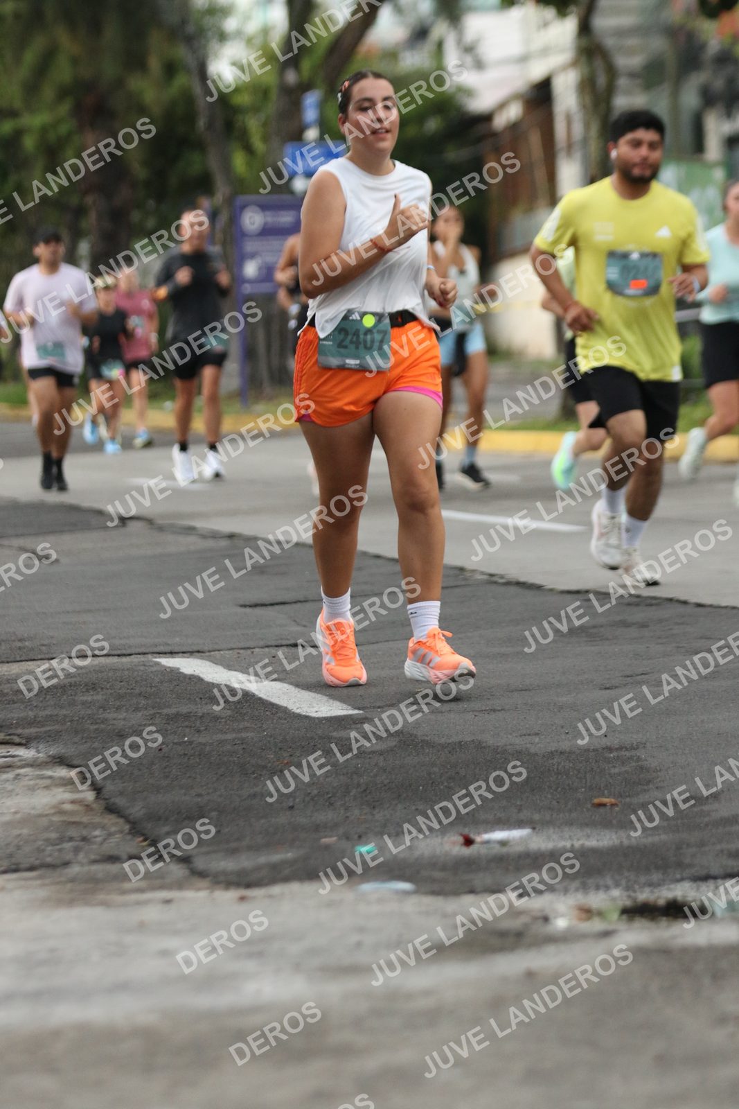 Foto de ADIDAS SPLITS GUADALAJARA 15K / 30K en Av. San Ignacio esquina Av. Ignacio L. Vallarta, Zapopan a las 06:58 · dorsal 2407