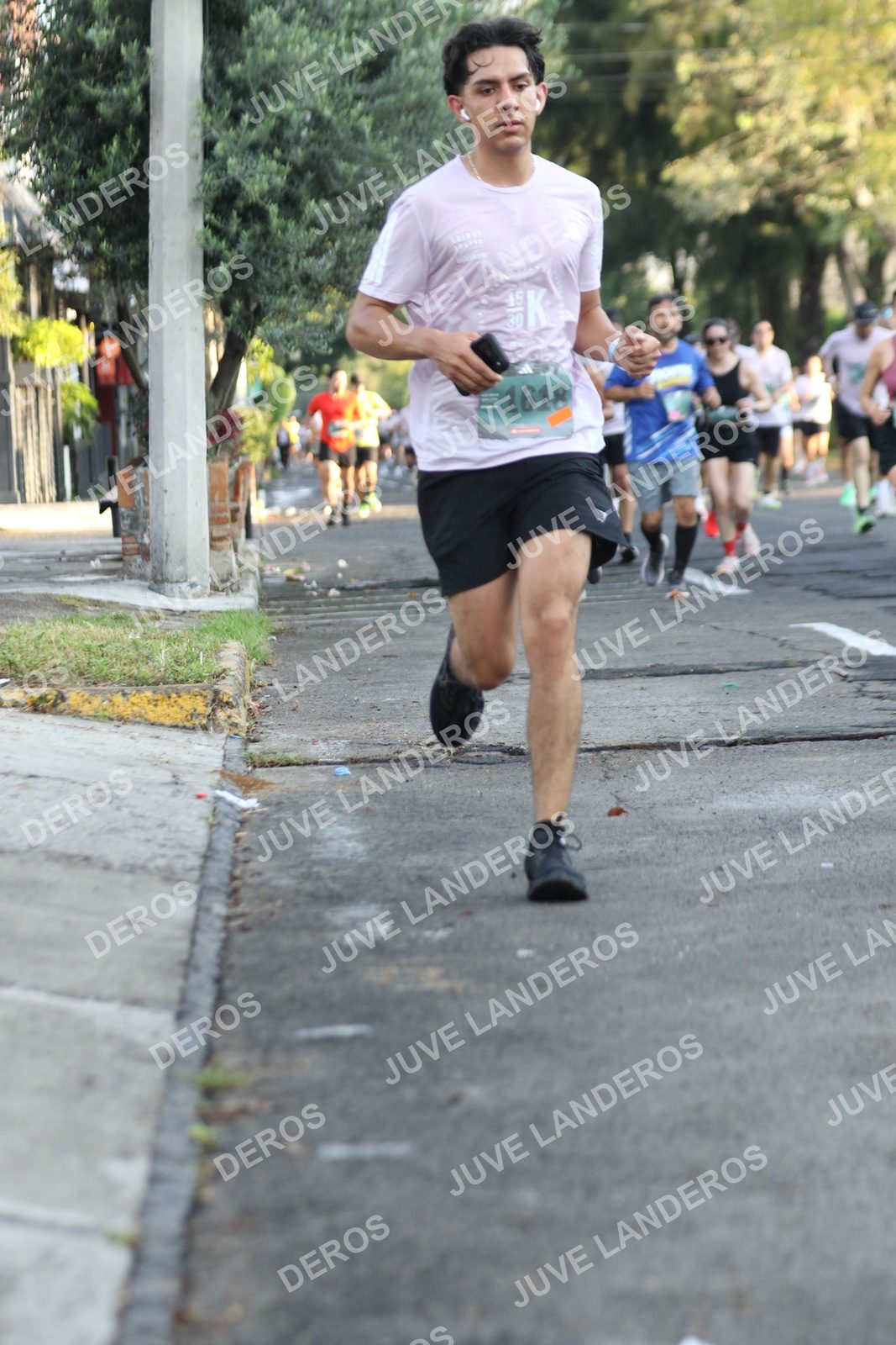 Foto de ADIDAS SPLITS GUADALAJARA 15K / 30K en Av. San Ignacio esquina Av. Ignacio L. Vallarta, Zapopan a las 07:33 · dorsal 1618