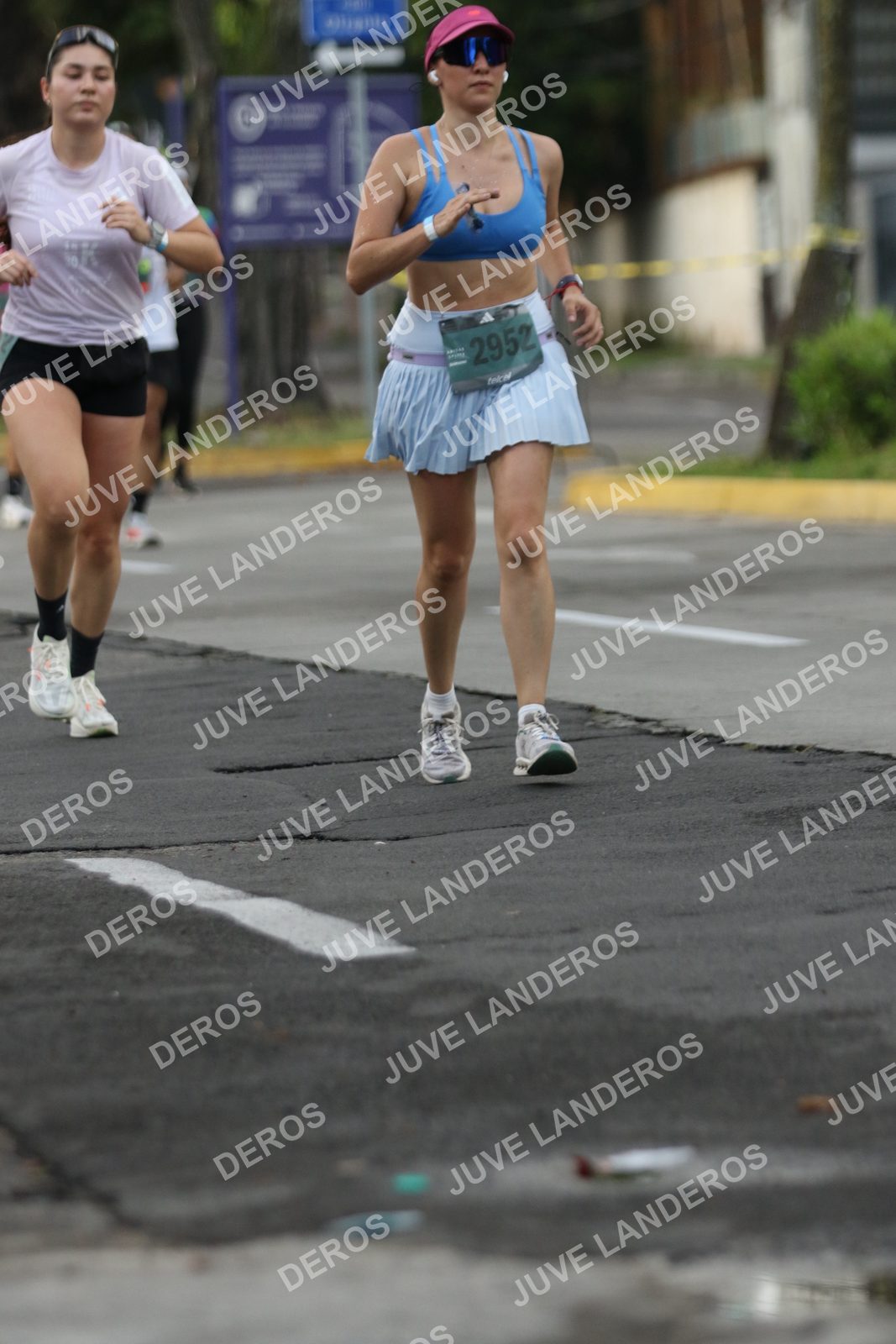 Foto de ADIDAS SPLITS GUADALAJARA 15K / 30K en Av. San Ignacio esquina Av. Ignacio L. Vallarta, Zapopan a las 07:01 · dorsal 2952
