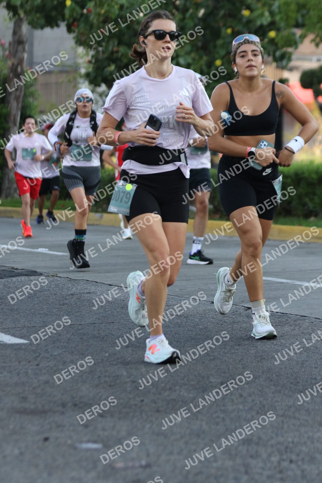 Foto de ADIDAS SPLITS GUADALAJARA 15K / 30K en Av. San Ignacio esquina Av. Ignacio L. Vallarta, Zapopan a las 07:37 · dorsal 3079, 15