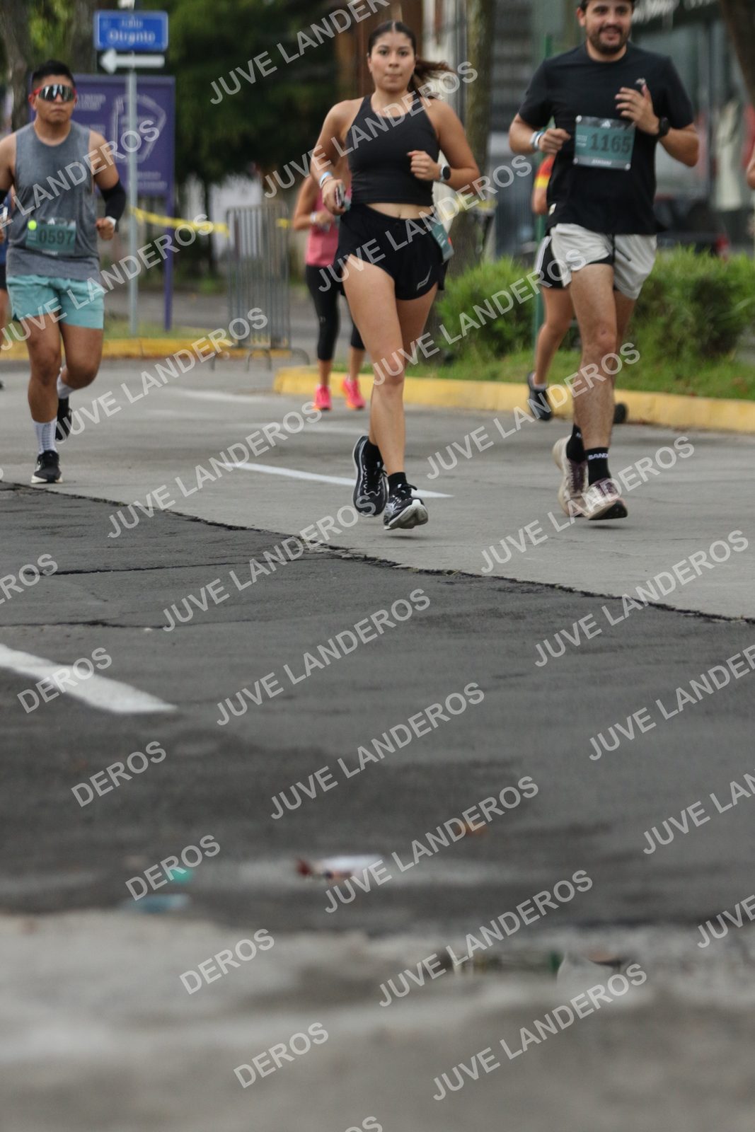 Foto de ADIDAS SPLITS GUADALAJARA 15K / 30K en Av. San Ignacio esquina Av. Ignacio L. Vallarta, Zapopan a las 06:59 · dorsal 1165, 597
