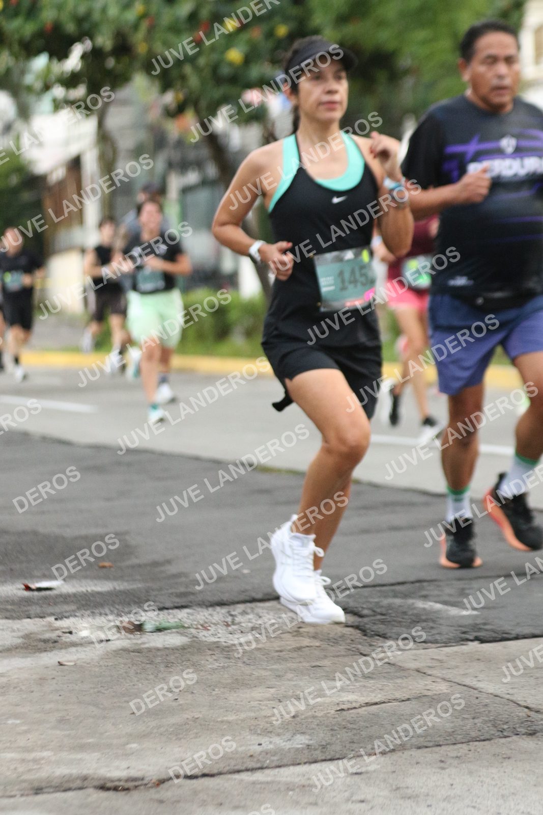 Foto de ADIDAS SPLITS GUADALAJARA 15K / 30K en Av. San Ignacio esquina Av. Ignacio L. Vallarta, Zapopan a las 06:55 · dorsal 145