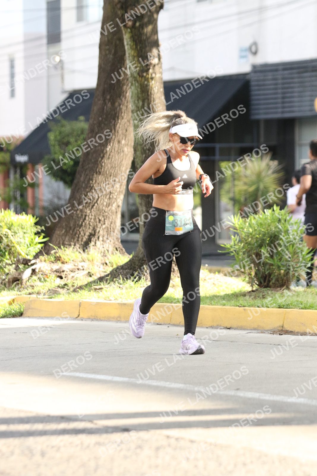 Foto de ADIDAS SPLITS GUADALAJARA 15K / 30K en Av. San Ignacio esquina Av. Ignacio L. Vallarta, Zapopan a las 08:49 · dorsal 3181