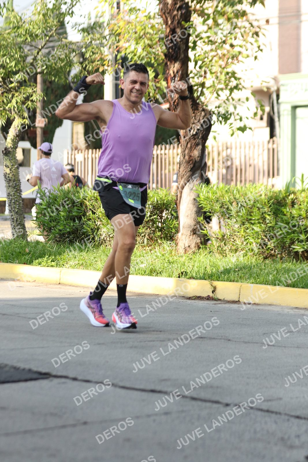 Foto de ADIDAS SPLITS GUADALAJARA 15K / 30K en Av. San Ignacio esquina Av. Ignacio L. Vallarta, Zapopan a las 08:27 · dorsal 3225