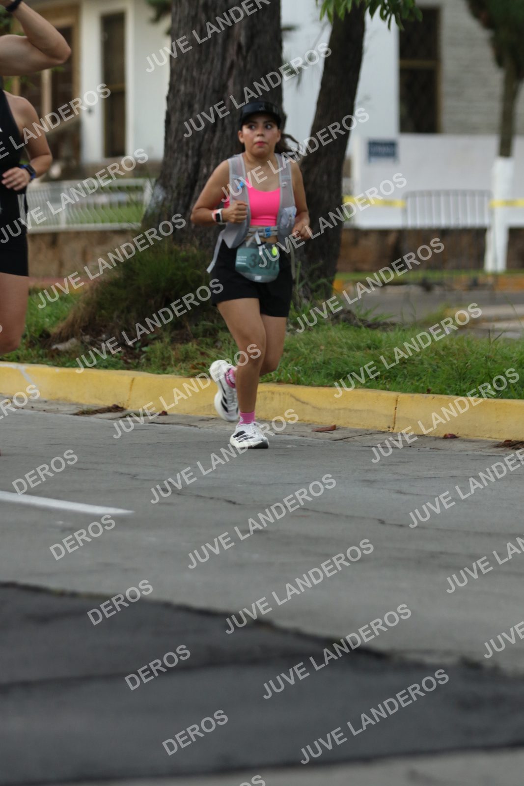 Foto de ADIDAS SPLITS GUADALAJARA 15K / 30K en Av. San Ignacio esquina Av. Ignacio L. Vallarta, Zapopan a las 07:02 · dorsal 3407