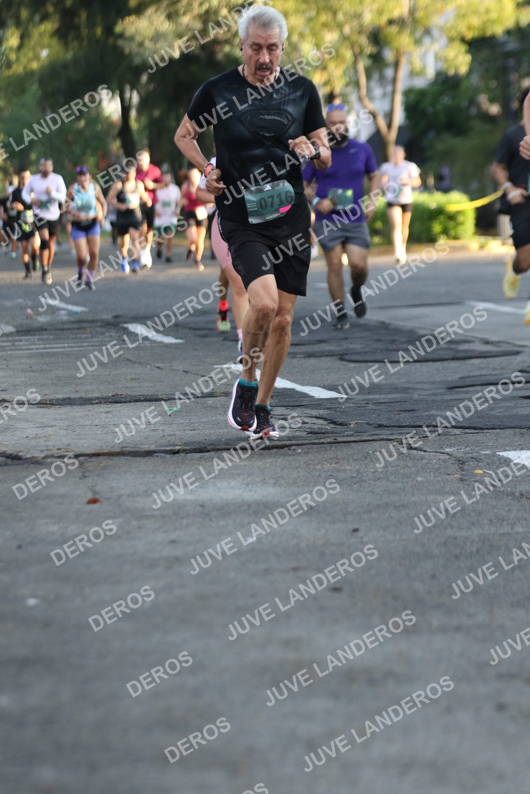 Foto de ADIDAS SPLITS GUADALAJARA 15K / 30K en Av. San Ignacio esquina Av. Ignacio L. Vallarta, Zapopan a las 07:31 · dorsal 716