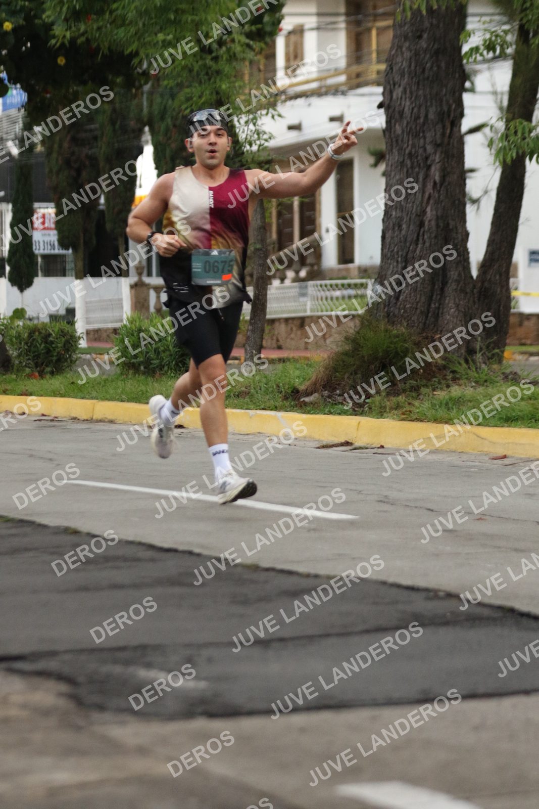 Foto de ADIDAS SPLITS GUADALAJARA 15K / 30K en Av. San Ignacio esquina Av. Ignacio L. Vallarta, Zapopan a las 06:51 · dorsal 675