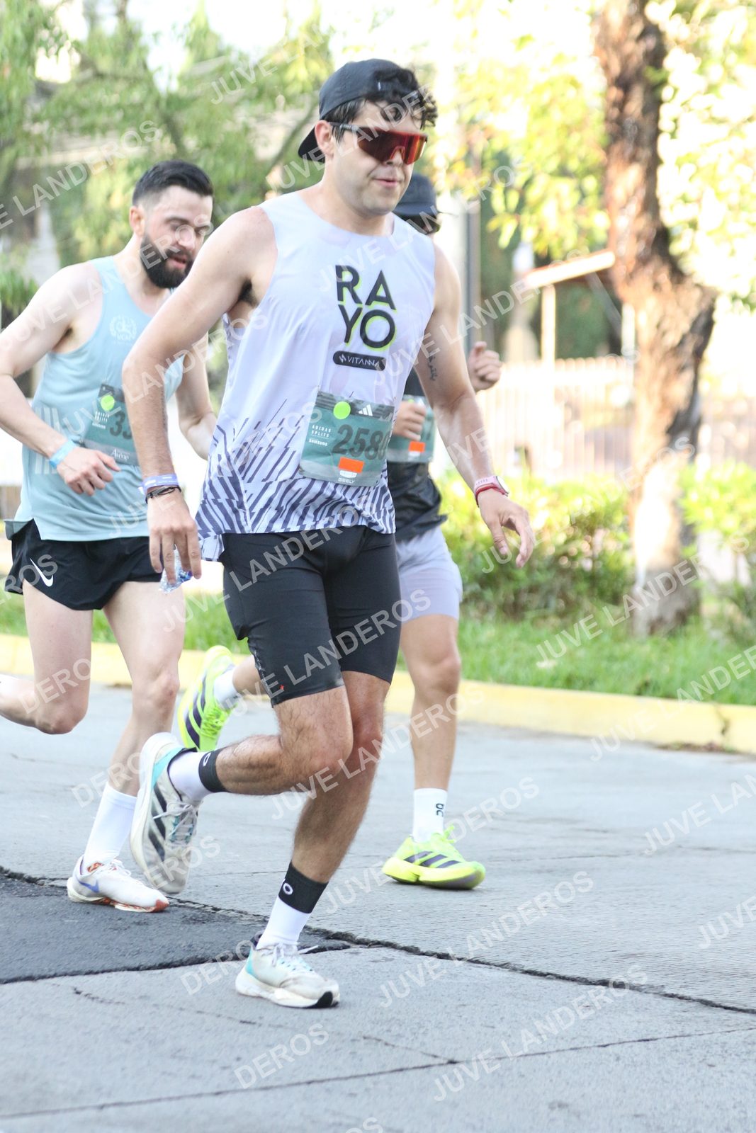 Foto de ADIDAS SPLITS GUADALAJARA 15K / 30K en Av. San Ignacio esquina Av. Ignacio L. Vallarta, Zapopan a las 07:58 · dorsal 2580