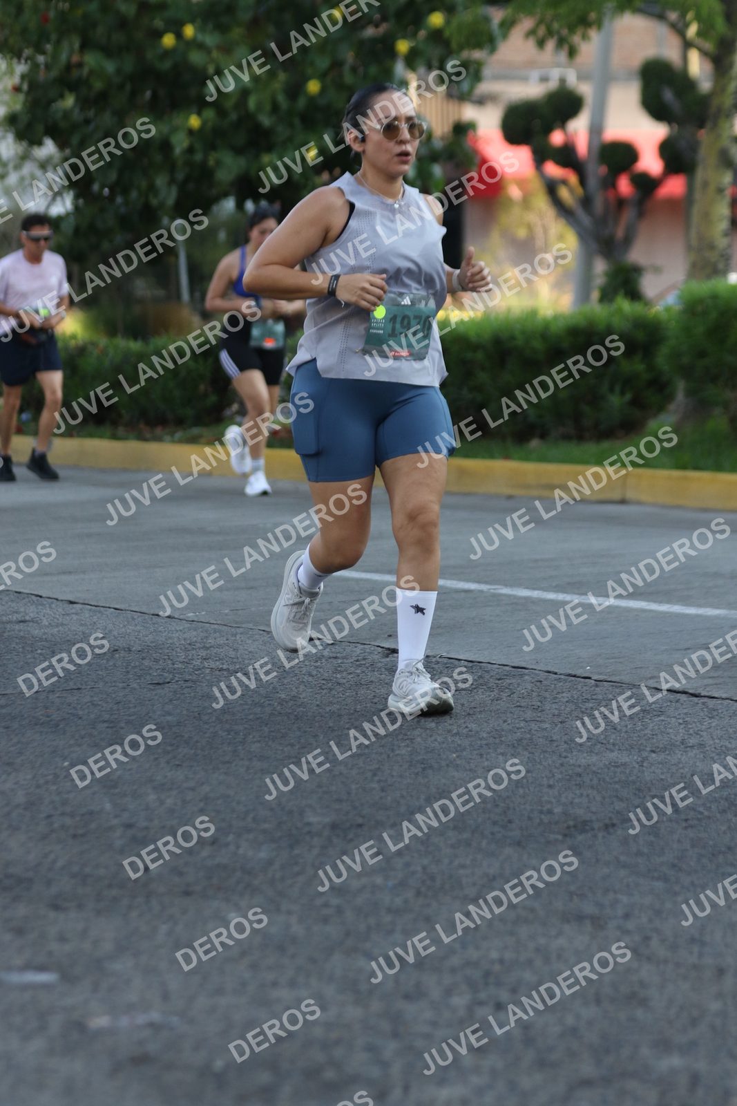 Foto de ADIDAS SPLITS GUADALAJARA 15K / 30K en Av. San Ignacio esquina Av. Ignacio L. Vallarta, Zapopan a las 07:42 · dorsal 1970