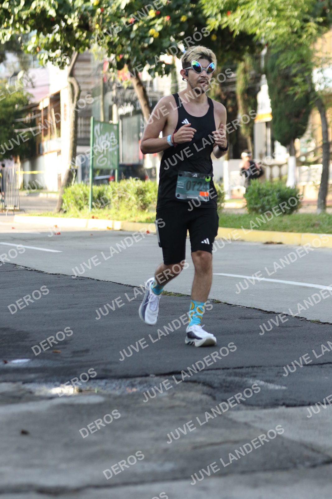 Foto de ADIDAS SPLITS GUADALAJARA 15K / 30K en Av. San Ignacio esquina Av. Ignacio L. Vallarta, Zapopan a las 08:20 · dorsal 724