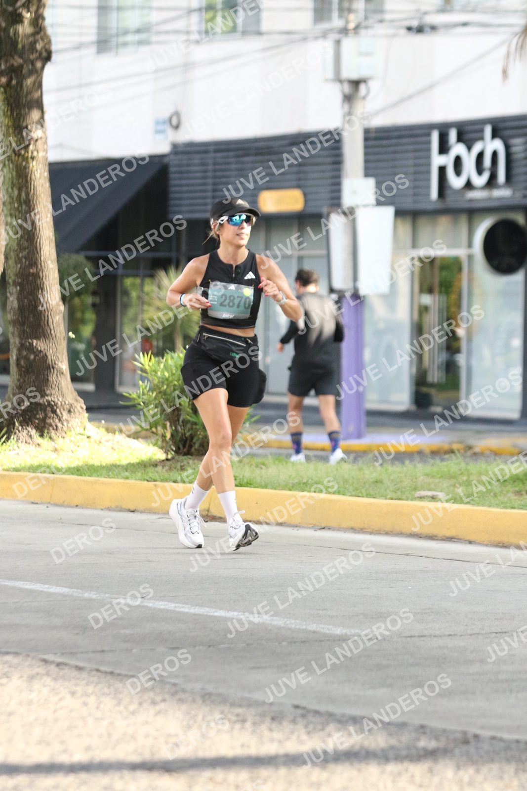 Foto de ADIDAS SPLITS GUADALAJARA 15K / 30K en Av. San Ignacio esquina Av. Ignacio L. Vallarta, Zapopan a las 08:46 · dorsal 2870