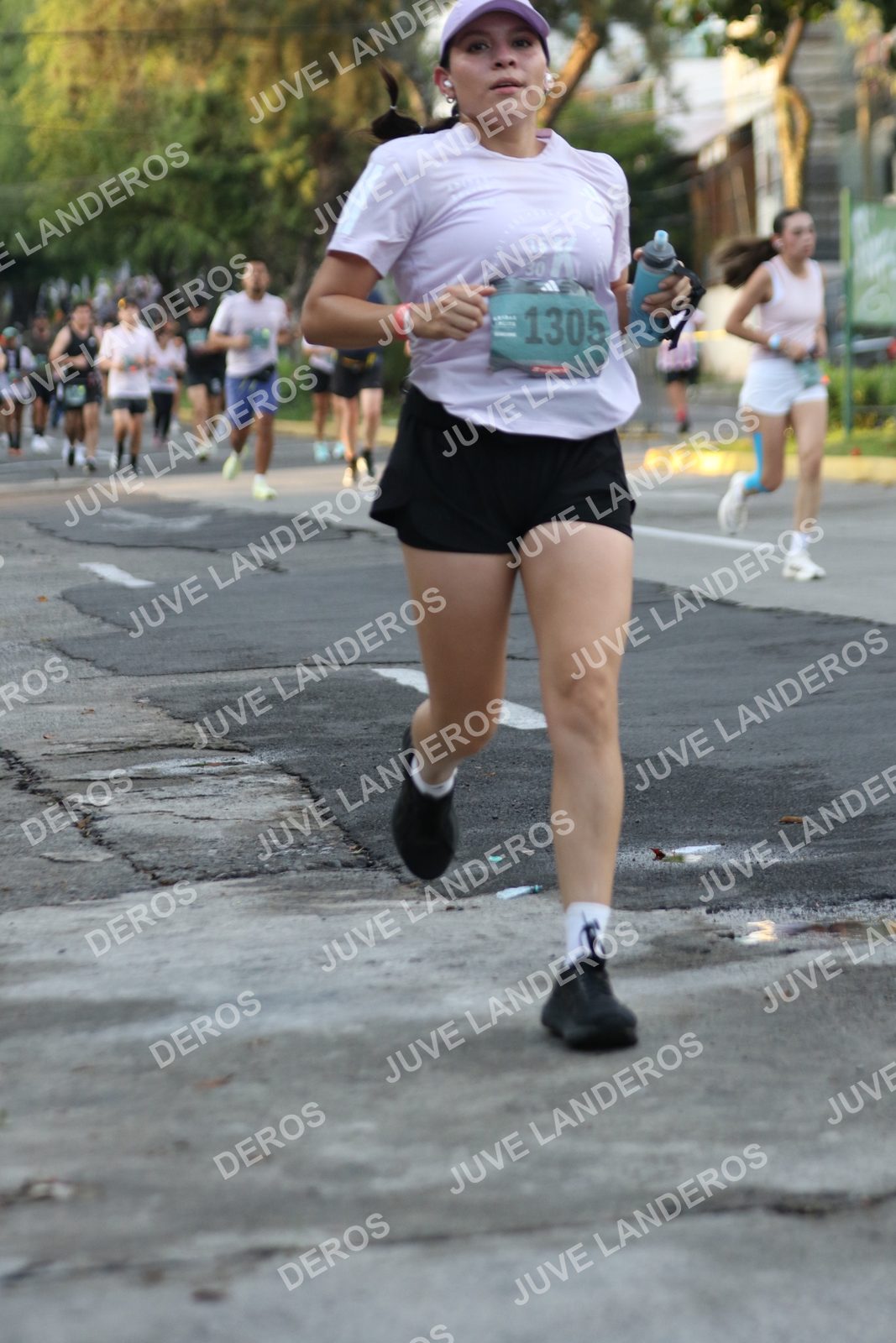 Foto de ADIDAS SPLITS GUADALAJARA 15K / 30K en Av. San Ignacio esquina Av. Ignacio L. Vallarta, Zapopan a las 07:12 · dorsal 1305