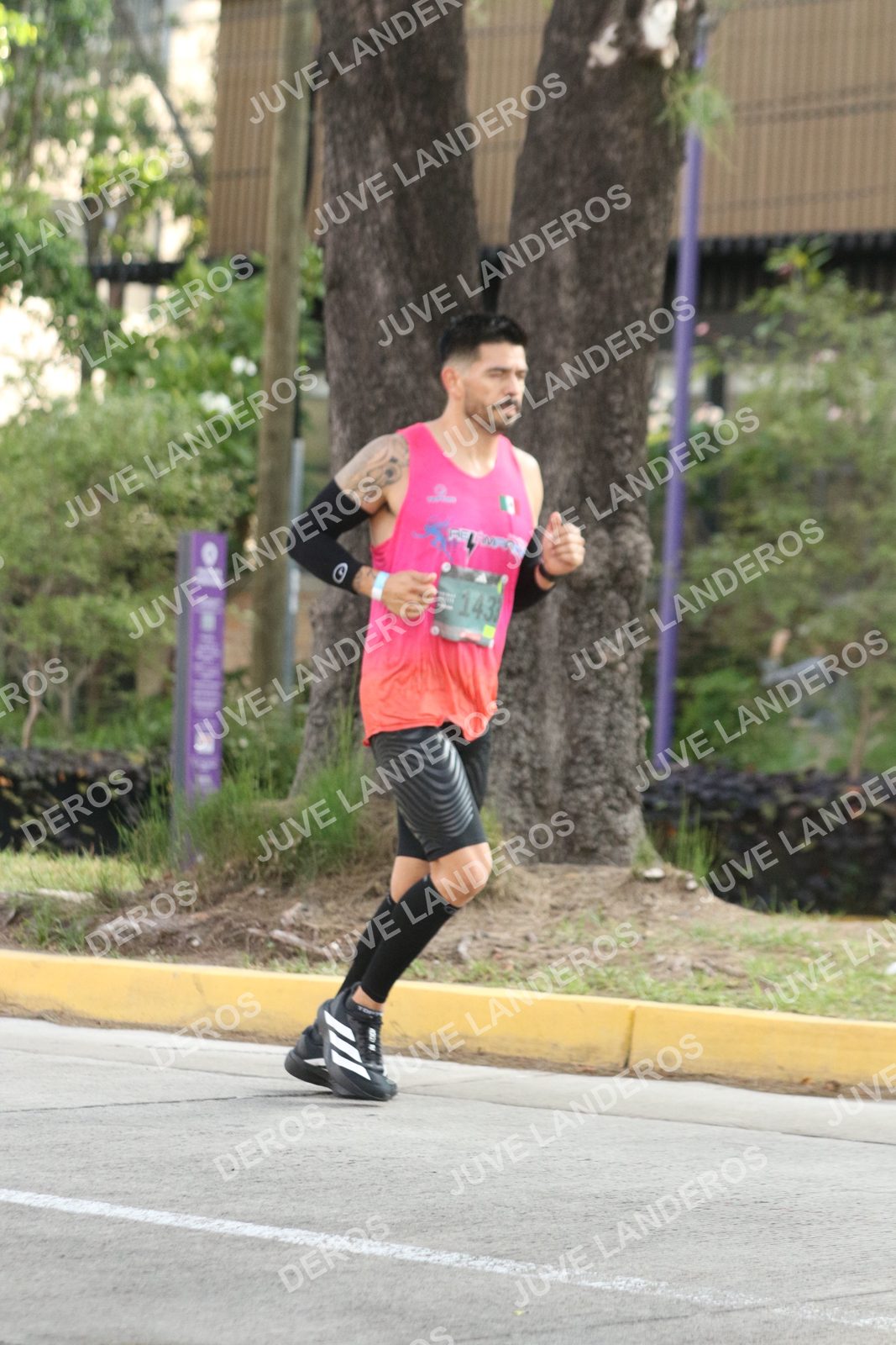 Foto de ADIDAS SPLITS GUADALAJARA 15K / 30K en Av. San Ignacio esquina Av. Ignacio L. Vallarta, Zapopan a las 08:39 · dorsal 143