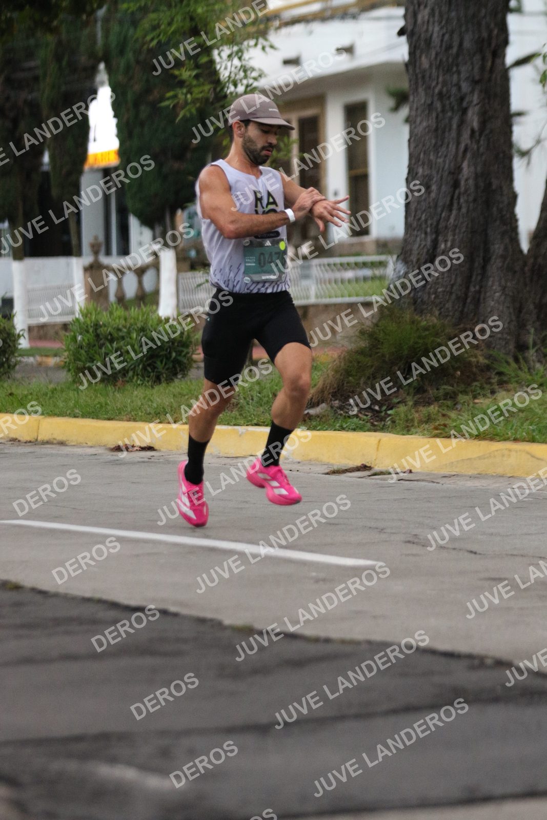 Foto de ADIDAS SPLITS GUADALAJARA 15K / 30K en Av. San Ignacio esquina Av. Ignacio L. Vallarta, Zapopan a las 06:46 · dorsal 476