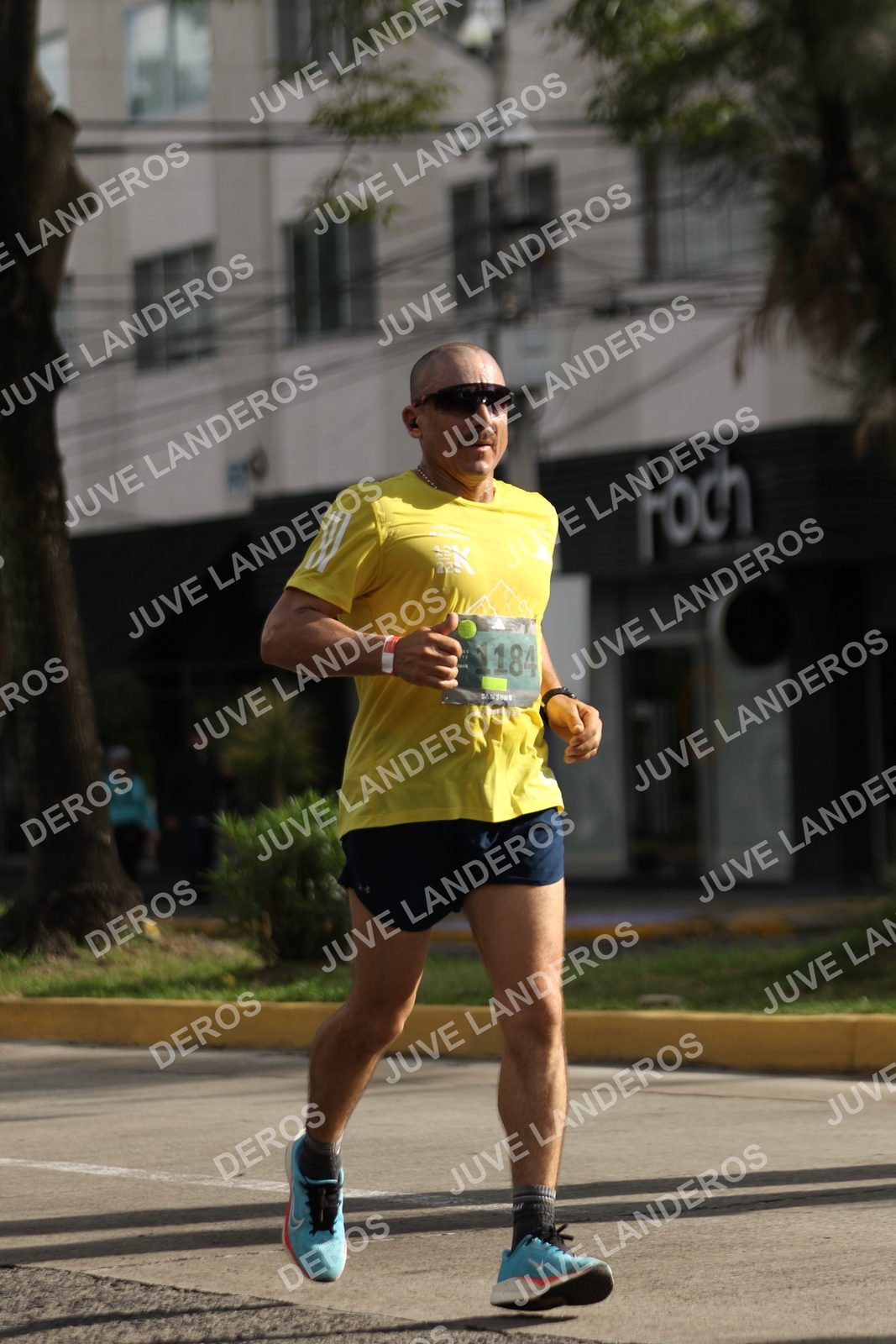 Foto de ADIDAS SPLITS GUADALAJARA 15K / 30K en Av. San Ignacio esquina Av. Ignacio L. Vallarta, Zapopan a las 09:07 · dorsal 184