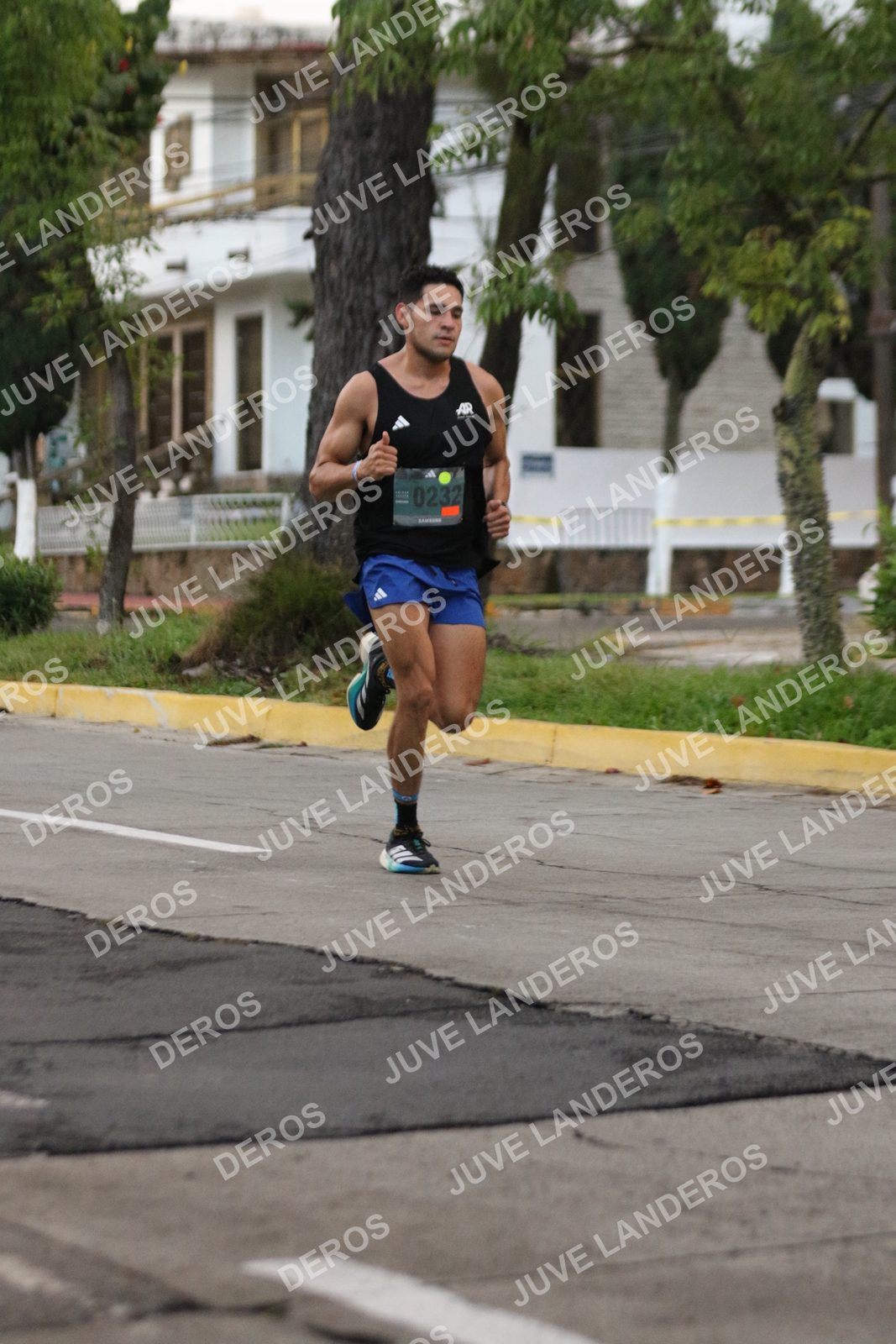Foto de ADIDAS SPLITS GUADALAJARA 15K / 30K en Av. San Ignacio esquina Av. Ignacio L. Vallarta, Zapopan a las 06:46 · dorsal 232