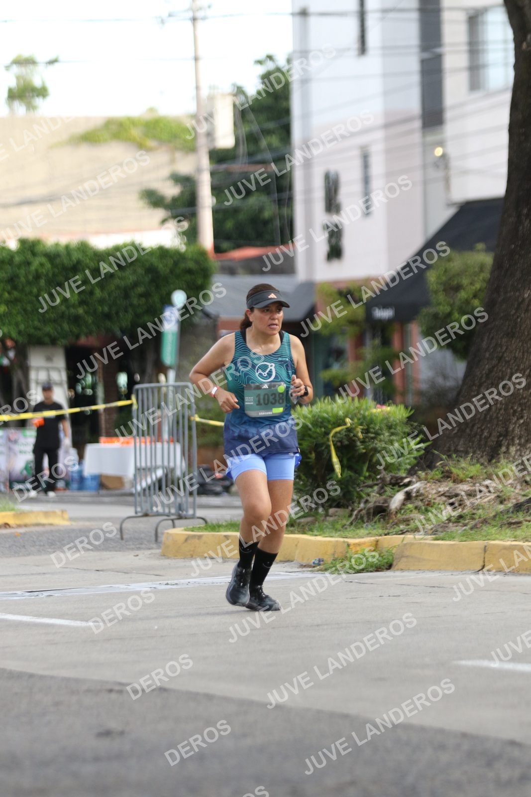 Foto de ADIDAS SPLITS GUADALAJARA 15K / 30K en Av. San Ignacio esquina Av. Ignacio L. Vallarta, Zapopan a las 09:01 · dorsal 1038