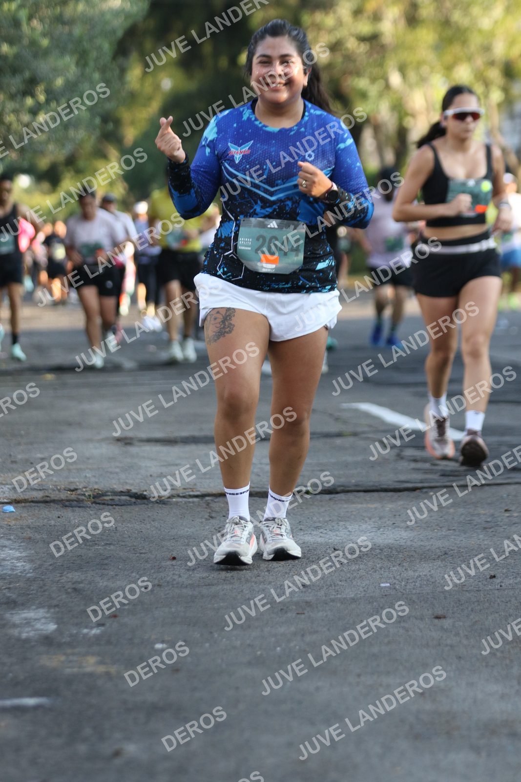 Foto de ADIDAS SPLITS GUADALAJARA 15K / 30K en Av. San Ignacio esquina Av. Ignacio L. Vallarta, Zapopan a las 07:44 · dorsal 2644