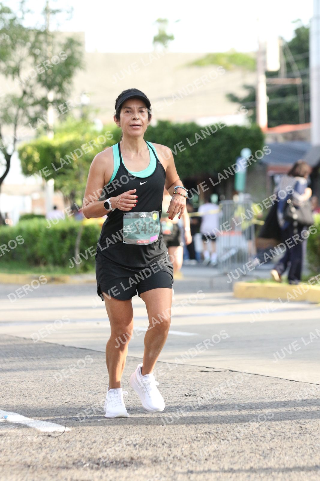 Foto de ADIDAS SPLITS GUADALAJARA 15K / 30K en Av. San Ignacio esquina Av. Ignacio L. Vallarta, Zapopan a las 08:48 · dorsal 1452