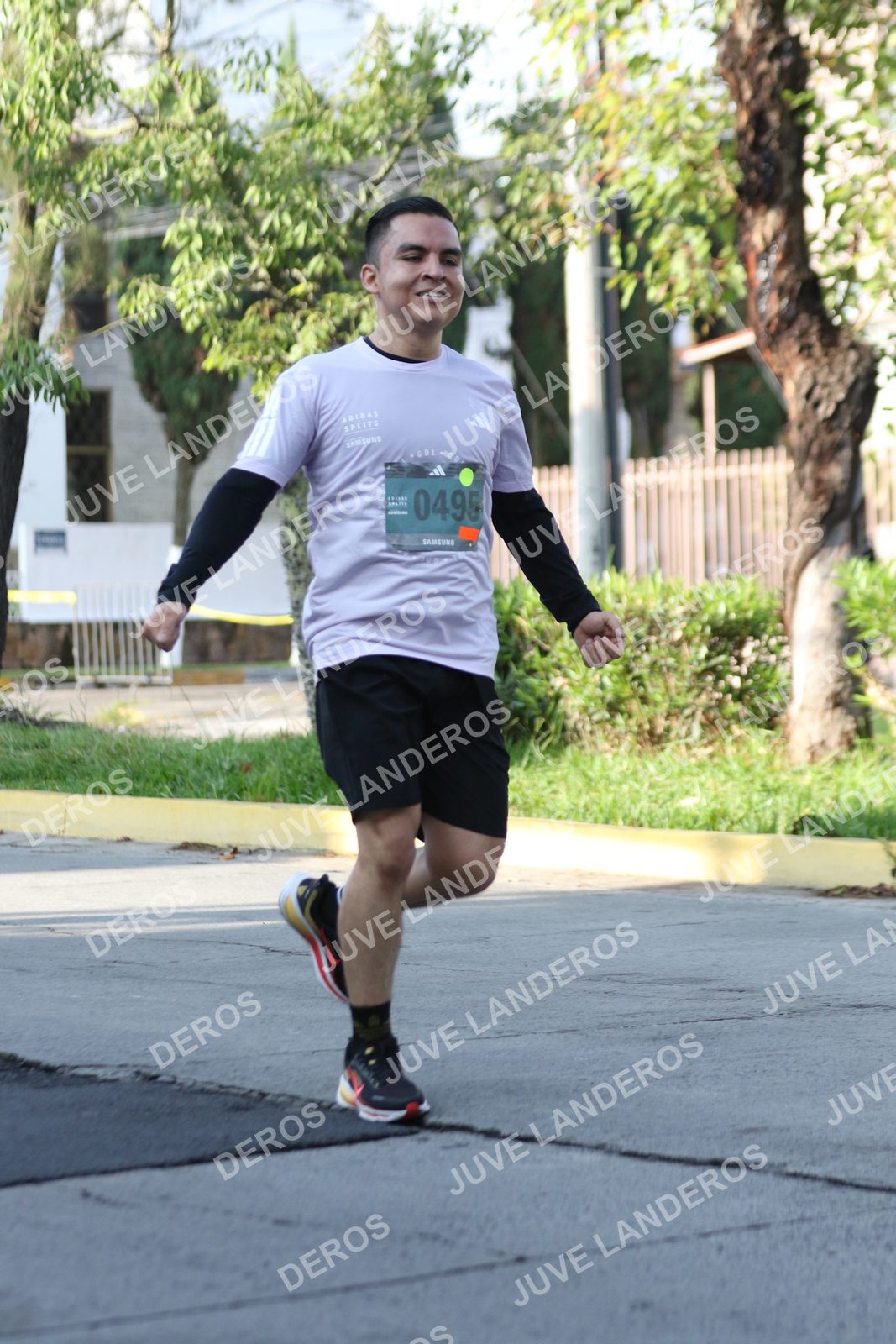 Foto de ADIDAS SPLITS GUADALAJARA 15K / 30K en Av. San Ignacio esquina Av. Ignacio L. Vallarta, Zapopan a las 08:23 · dorsal 495