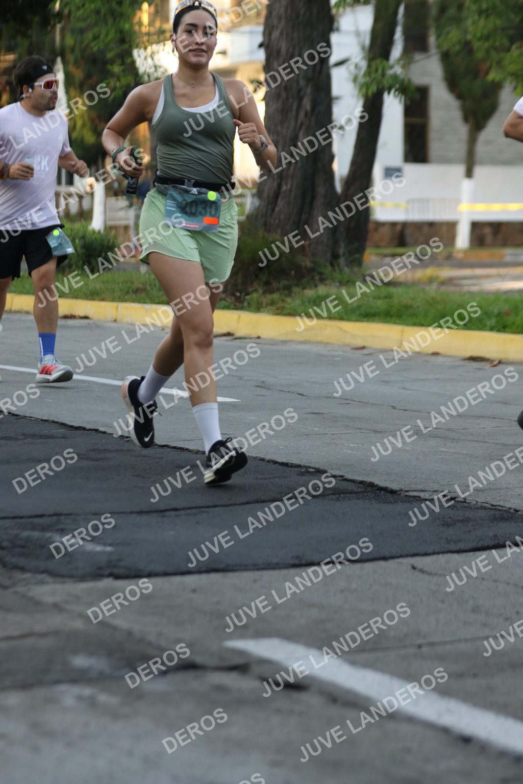 Foto de ADIDAS SPLITS GUADALAJARA 15K / 30K en Av. San Ignacio esquina Av. Ignacio L. Vallarta, Zapopan a las 07:14 · dorsal 2030