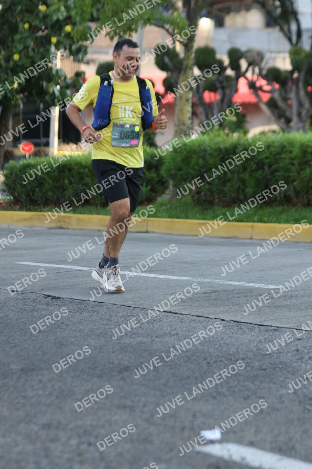 Foto de ADIDAS SPLITS GUADALAJARA 15K / 30K en Av. San Ignacio esquina Av. Ignacio L. Vallarta, Zapopan a las 07:36 · dorsal 654