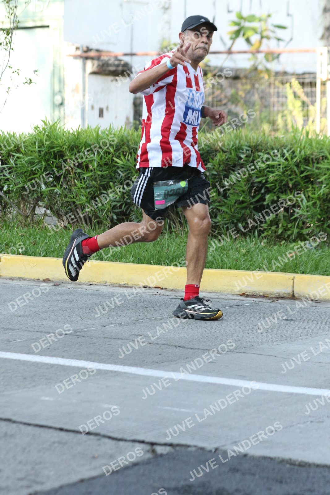 Foto de ADIDAS SPLITS GUADALAJARA 15K / 30K en Av. San Ignacio esquina Av. Ignacio L. Vallarta, Zapopan a las 08:02 · dorsal 26