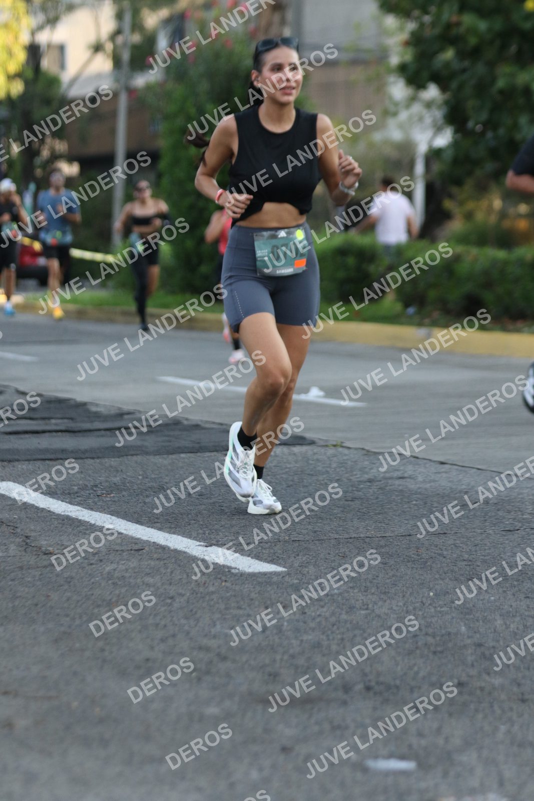 Foto de ADIDAS SPLITS GUADALAJARA 15K / 30K en Av. San Ignacio esquina Av. Ignacio L. Vallarta, Zapopan a las 07:28 · dorsal 702