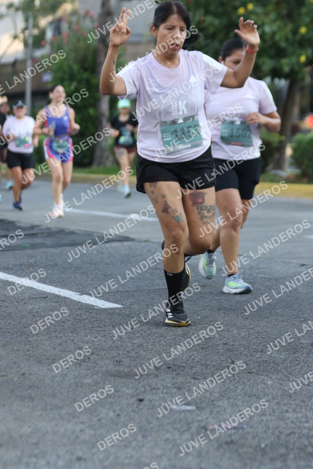 Foto de ADIDAS SPLITS GUADALAJARA 15K / 30K en Av. San Ignacio esquina Av. Ignacio L. Vallarta, Zapopan a las 07:41 · dorsal 1153, 1562, 30