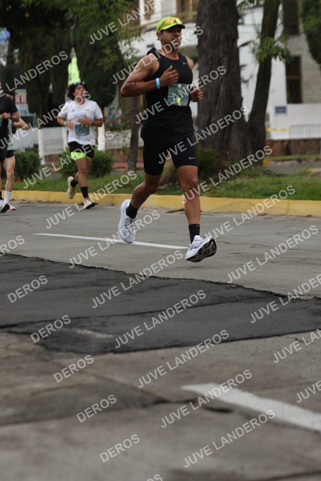 Foto de ADIDAS SPLITS GUADALAJARA 15K / 30K en Av. San Ignacio esquina Av. Ignacio L. Vallarta, Zapopan a las 06:53 · dorsal 3718