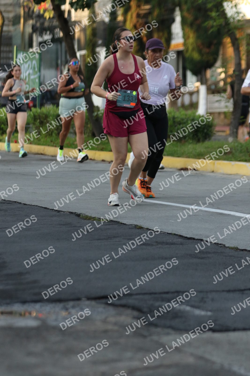 Foto de ADIDAS SPLITS GUADALAJARA 15K / 30K en Av. San Ignacio esquina Av. Ignacio L. Vallarta, Zapopan a las 07:14 · dorsal 1333