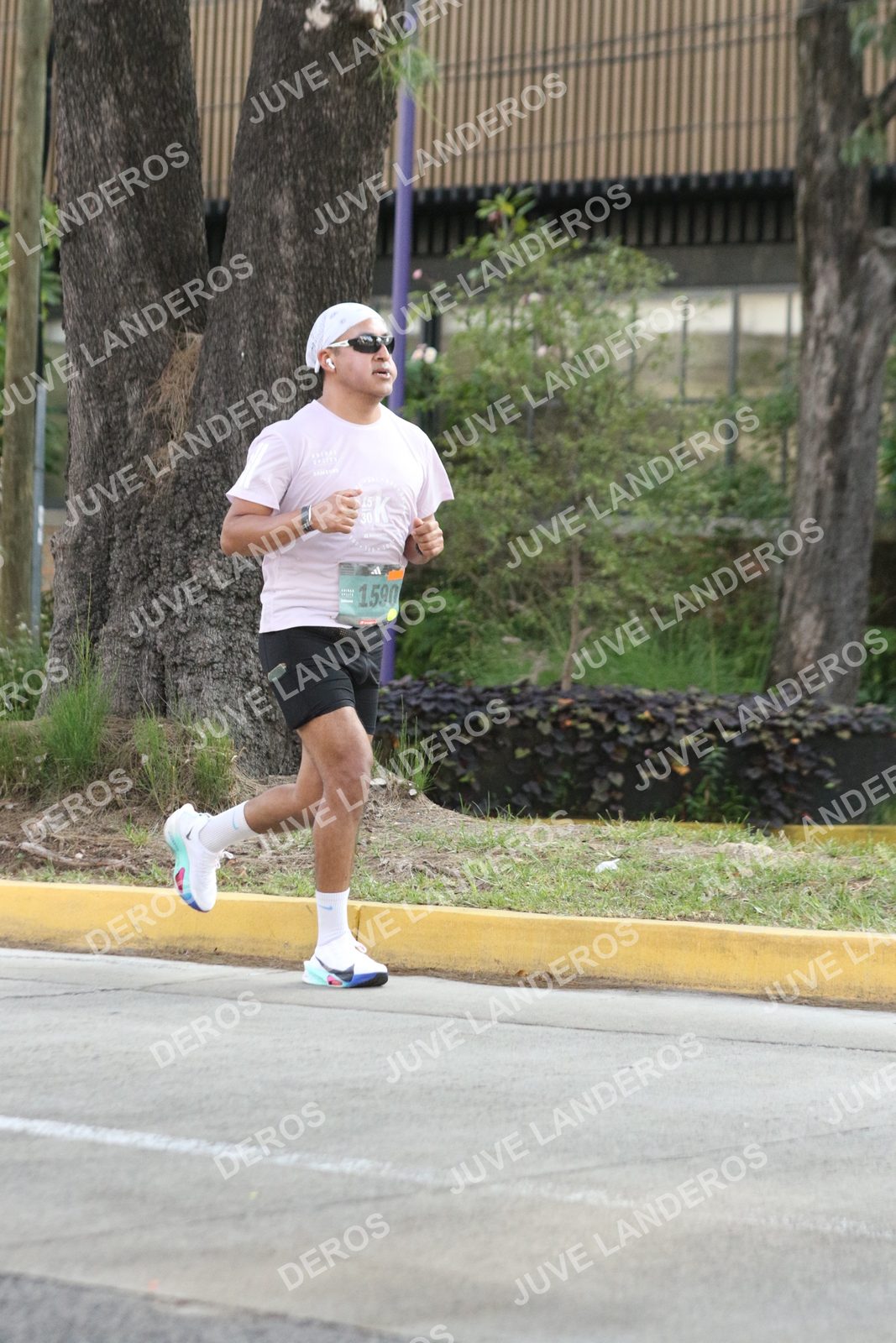 Foto de ADIDAS SPLITS GUADALAJARA 15K / 30K en Av. San Ignacio esquina Av. Ignacio L. Vallarta, Zapopan a las 08:41 · dorsal 1590