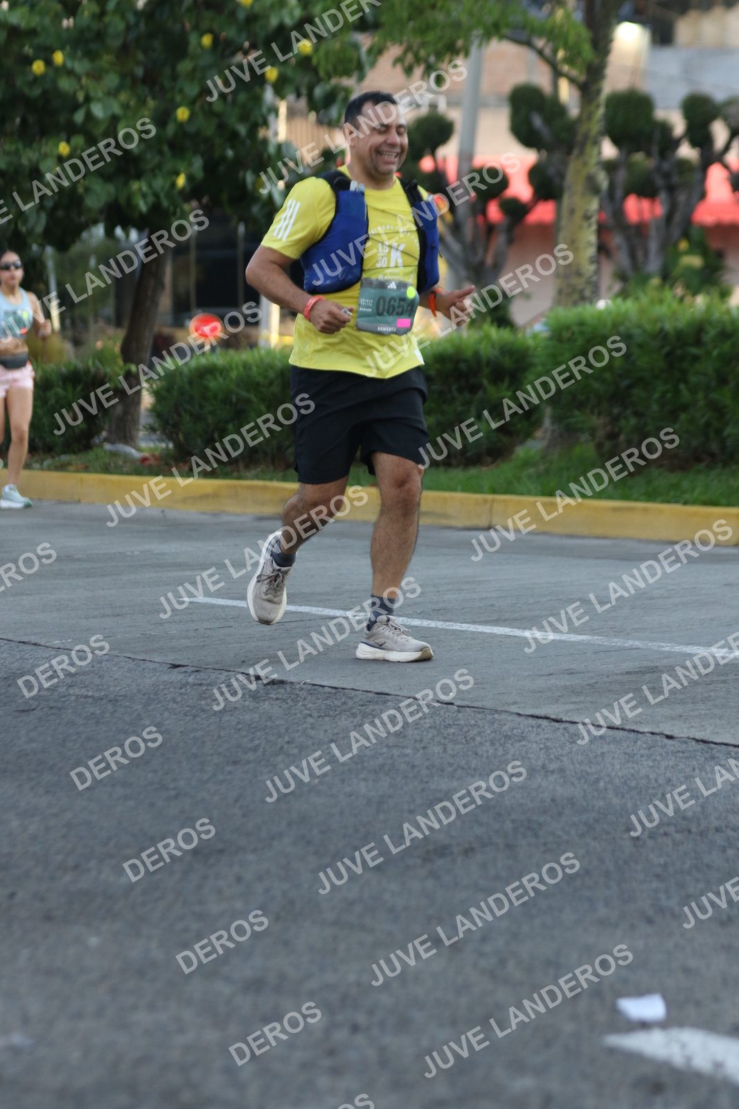 Foto de ADIDAS SPLITS GUADALAJARA 15K / 30K en Av. San Ignacio esquina Av. Ignacio L. Vallarta, Zapopan a las 07:36 · dorsal 654, 30
